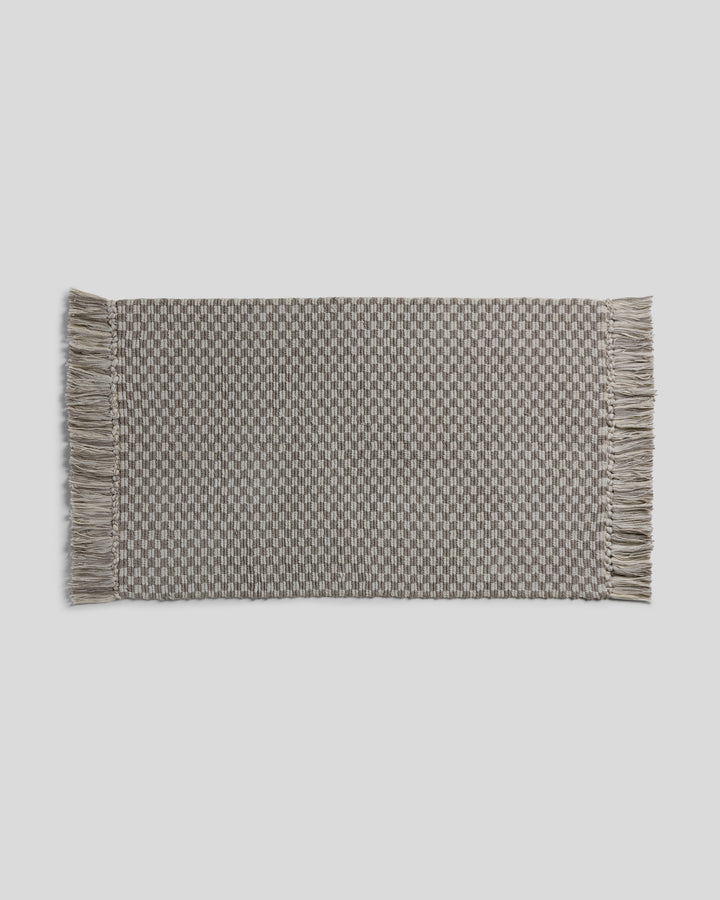 Organic Checkered Bath Rug (Pebble and Dove)